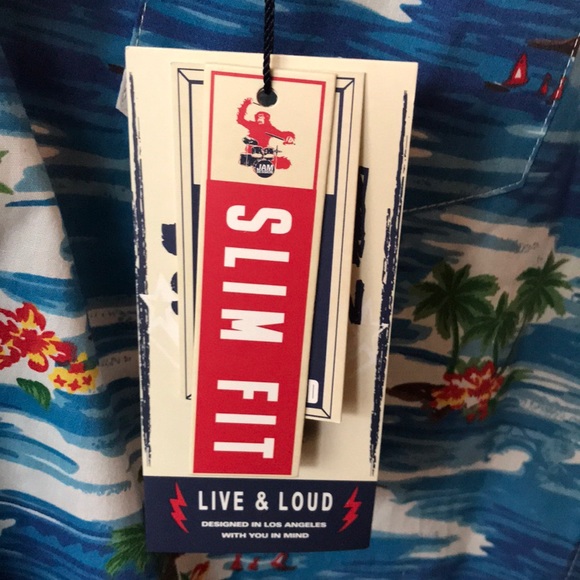 Hawaiian Button up 🌺 - Picture 3 of 4